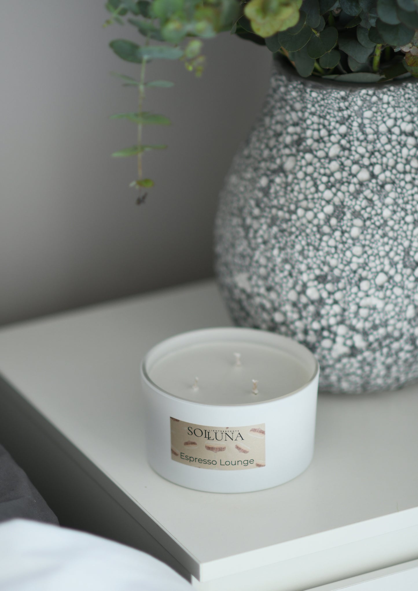 3-Wick Candle Espresso Lounge